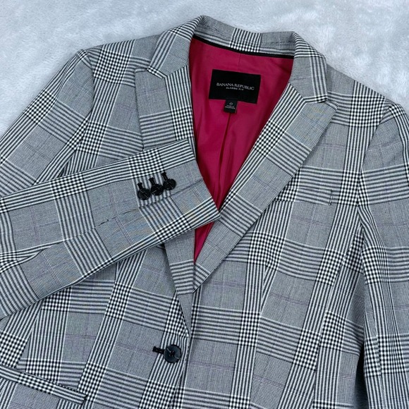 Banana Republic Jackets & Blazers - Banana Republic Classic Fit Blazer Womens 0 Glen Plaid Check Black White Jacket